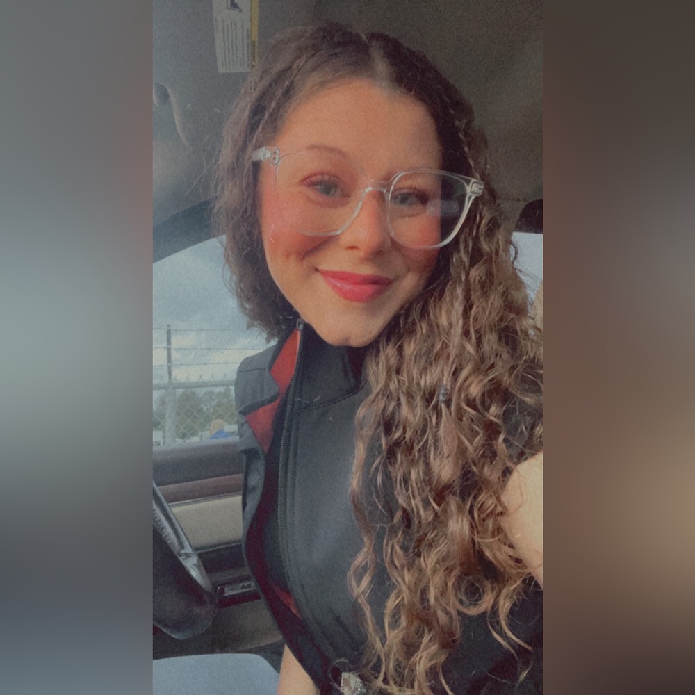 Call me Rissy 🕊️ - Picture 2 of 2